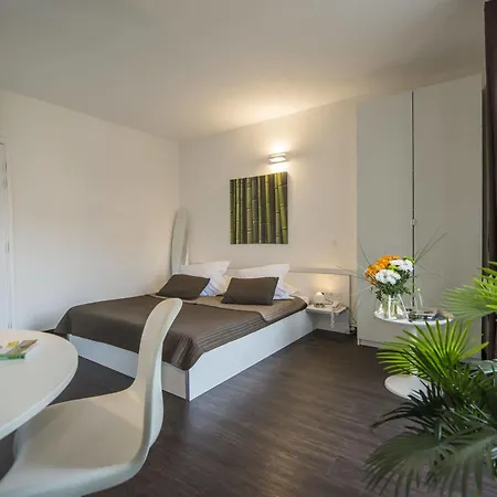 Hotel Des Capucins 3*